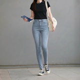 Women's High Rise Slim Tapered Jeans